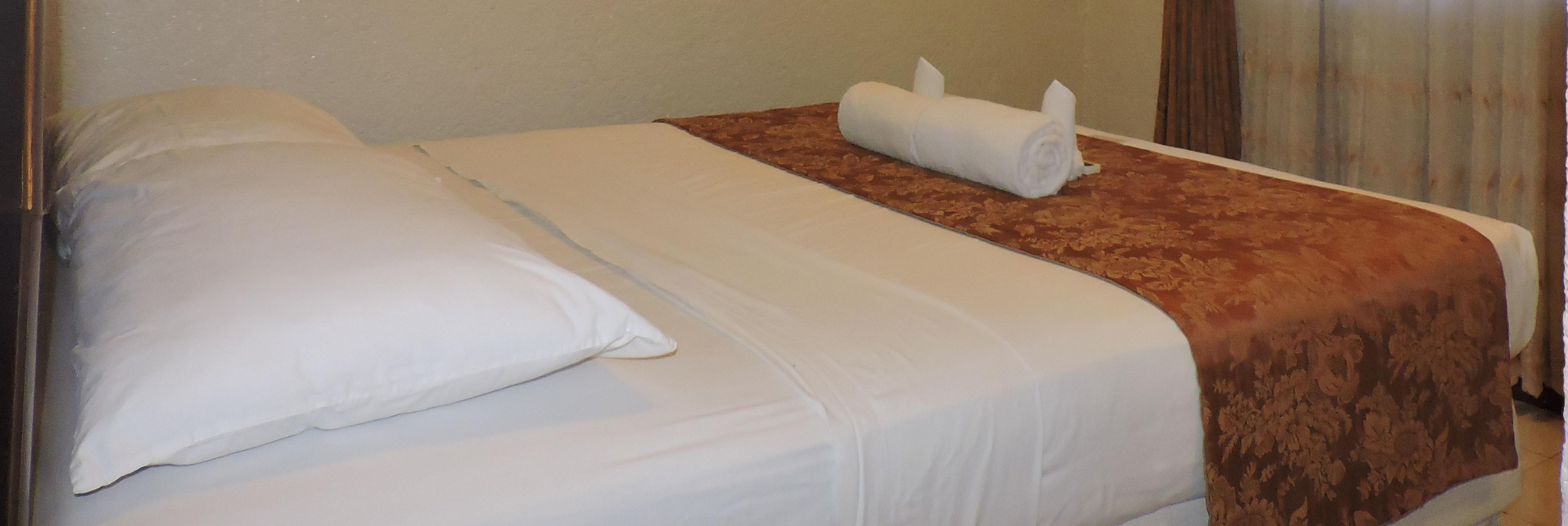 family room | in-room safe, desk, laptop workspace, free wifi