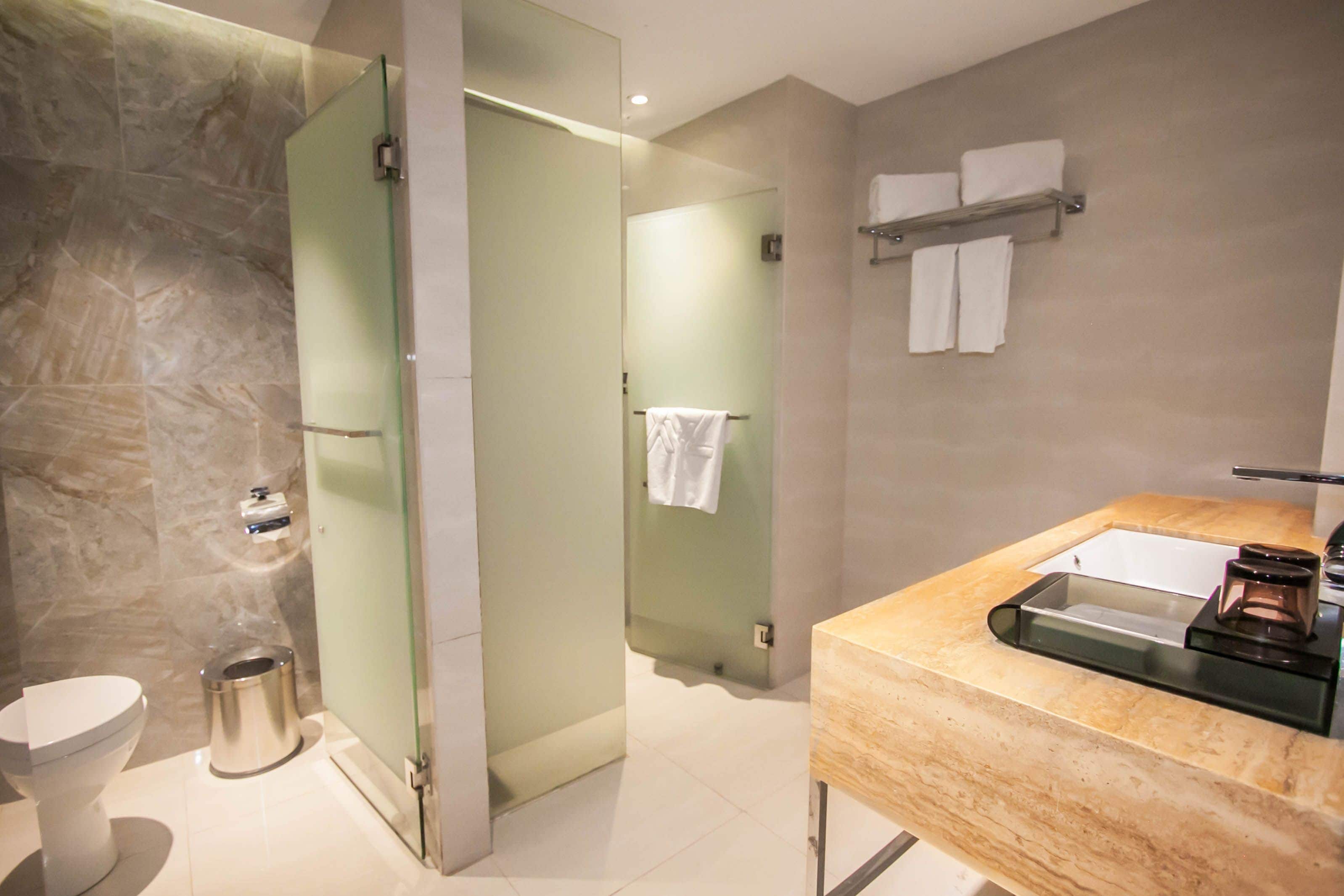 shower, free toiletries, hair dryer, slippers