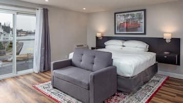 Suite, 1 kingsize bed, uitzicht op haven | Een bureau, gratis wifi, beddengoed