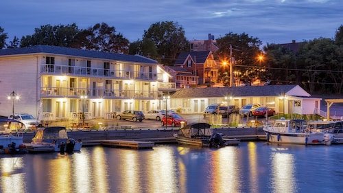 Picton Harbour Inn
