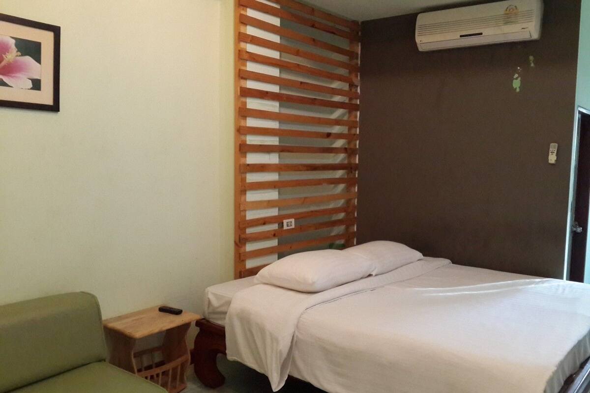 Standard Room (Air Con) | Rollaway beds (surcharge), WiFi (free)