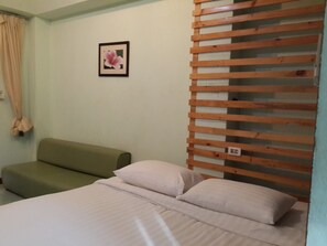 Standard-huone (Air Con) | Lisävuoteet, ilmainen Wi-Fi