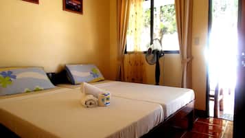 Soundproofing, free WiFi, bed sheets