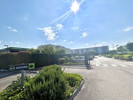 Entrada al alojamiento