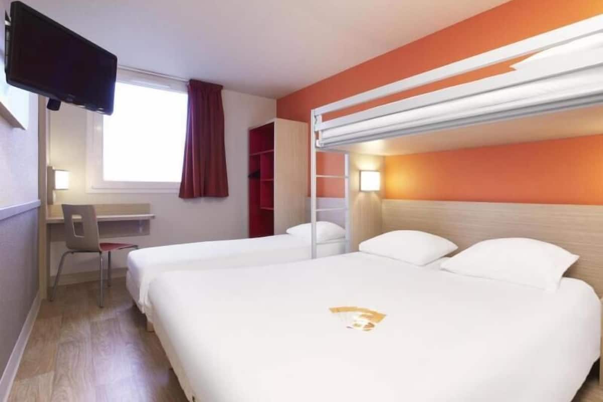 Premium bedding, desk, blackout curtains, soundproofing