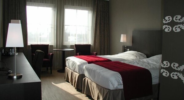 In-room safe, desk, iron/ironing board, cots/infant beds