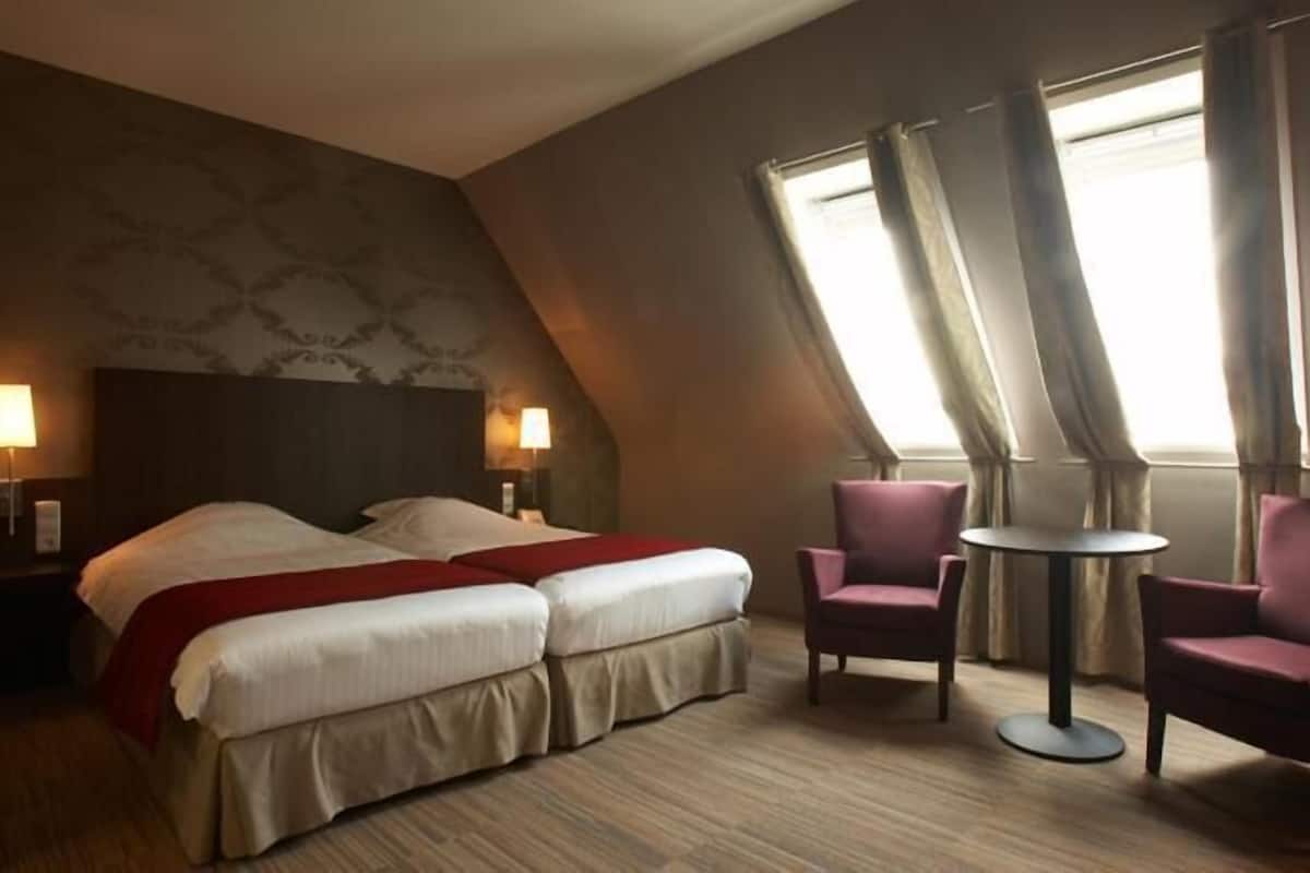 Superior Double Room | In-room safe, desk, iron/ironing board, cribs/infant beds