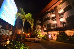 Front of property - evening/night - Go Samui Hotel (Koh Samui)