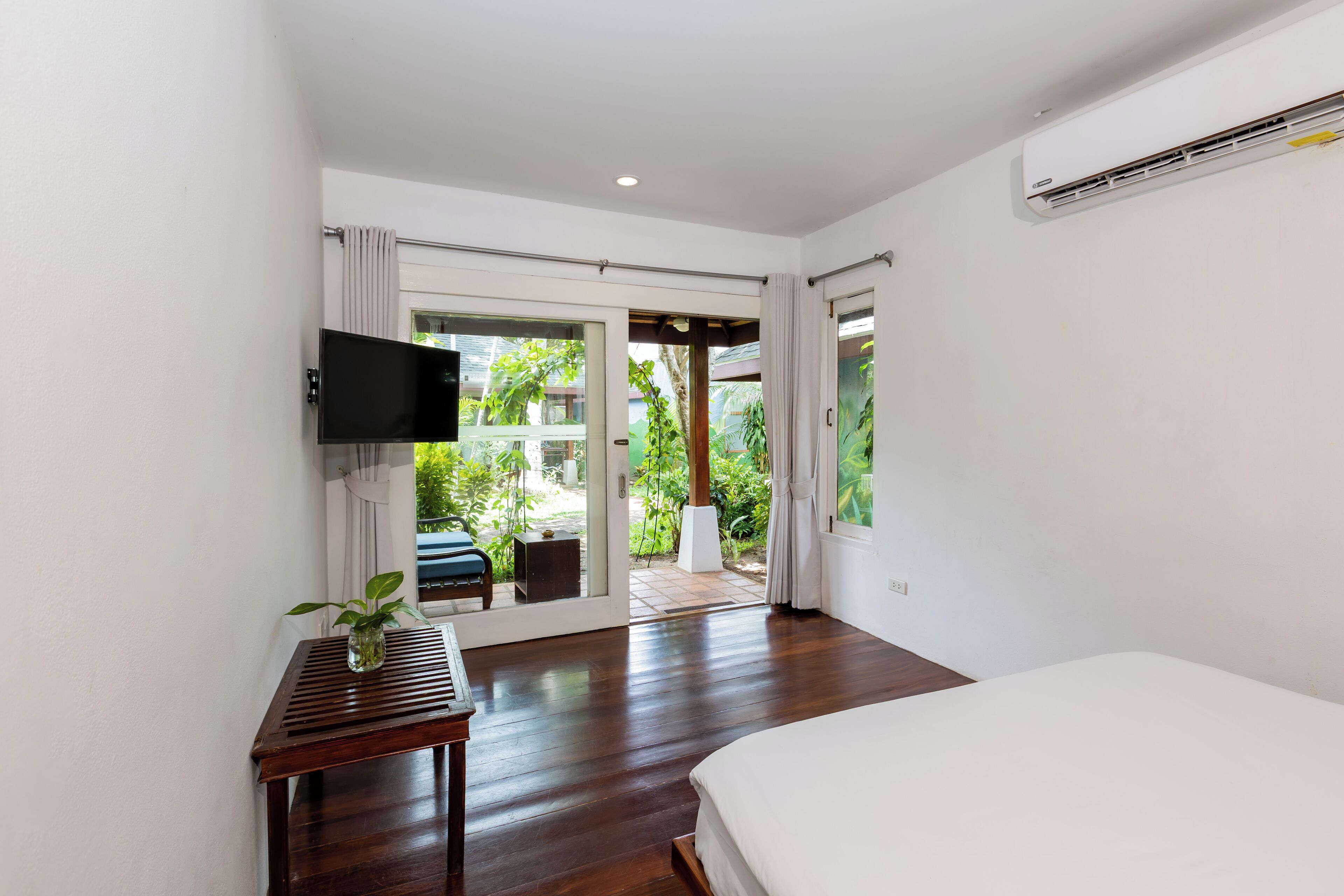 Photo - Malibu Beach Resort