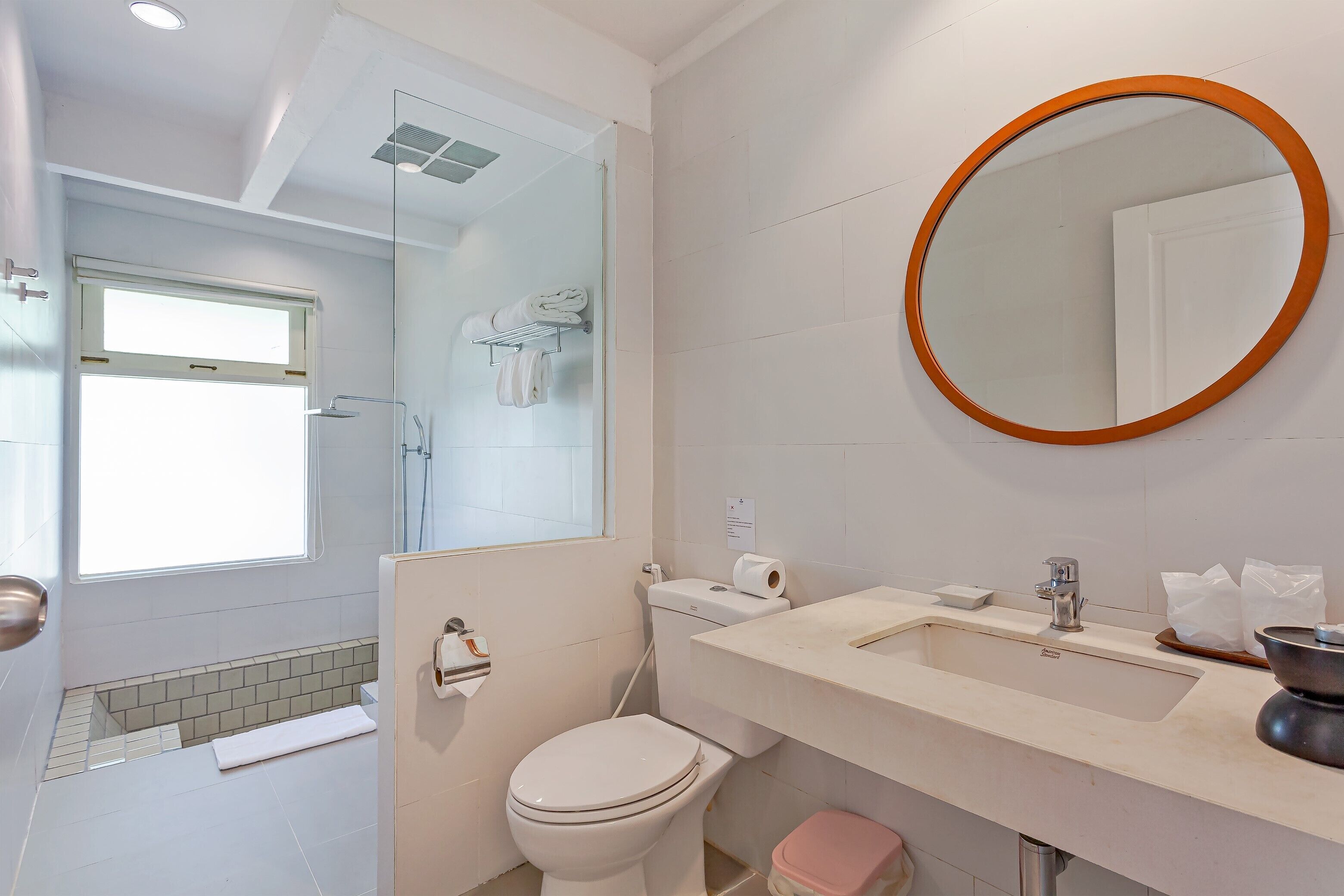 studio, garden view | bathroom | shower, rainfall showerhead, free toiletries, hair dryer