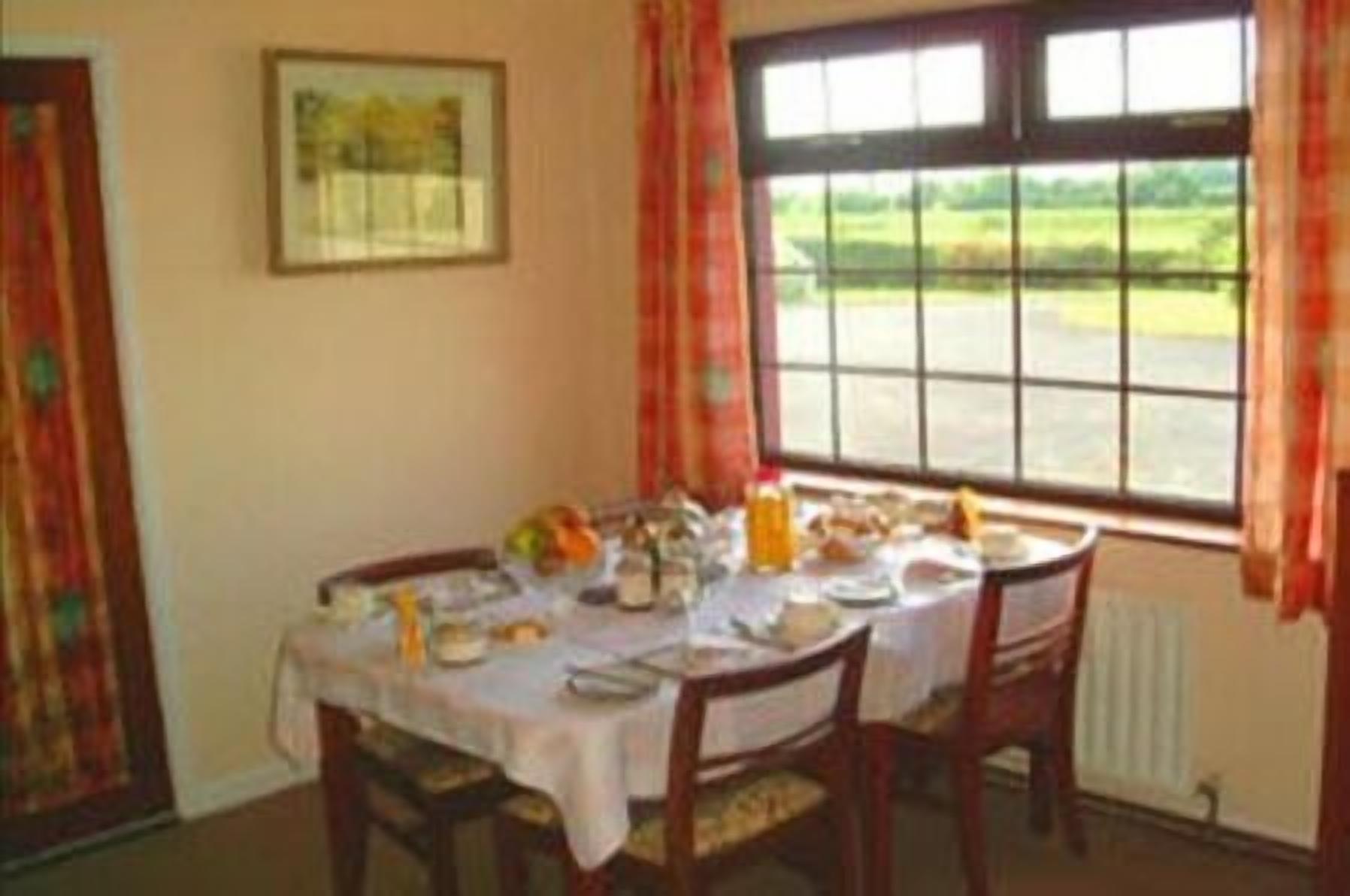 Free daily full breakfast 