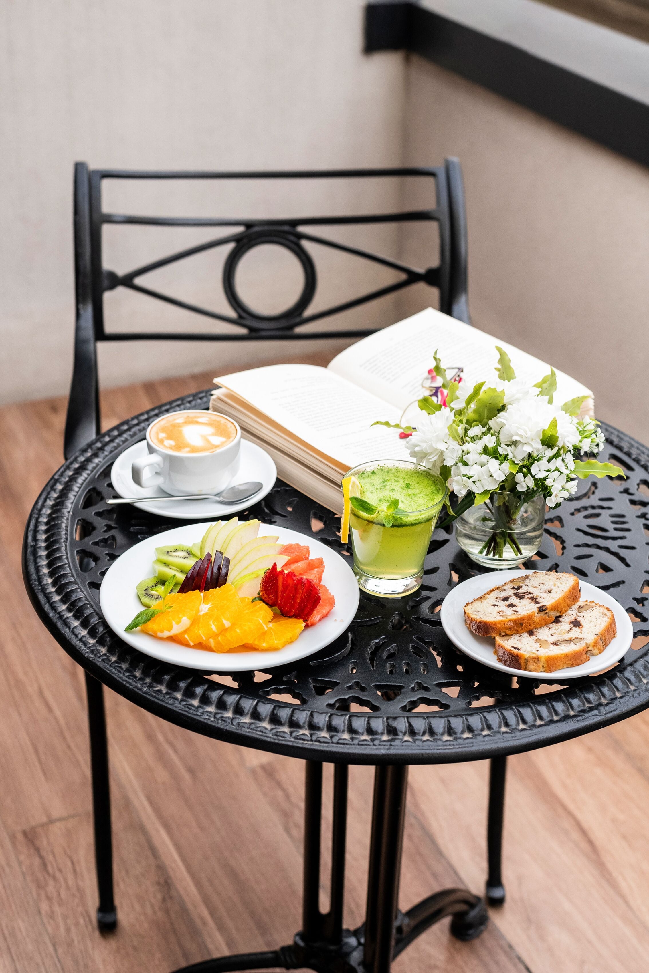 Ropa de cama de alta calidad, colchones con pillow-top y minibar 