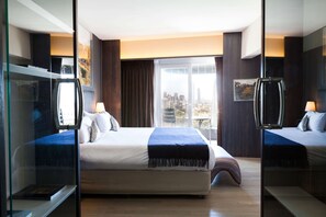 Down duvets, pillow-top beds, minibar, in-room safe - Esplendor by Wyndham Buenos Aires Plaza Francia (Buenos Aires)