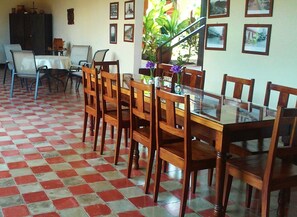 Breakfast (USD 5 per person)