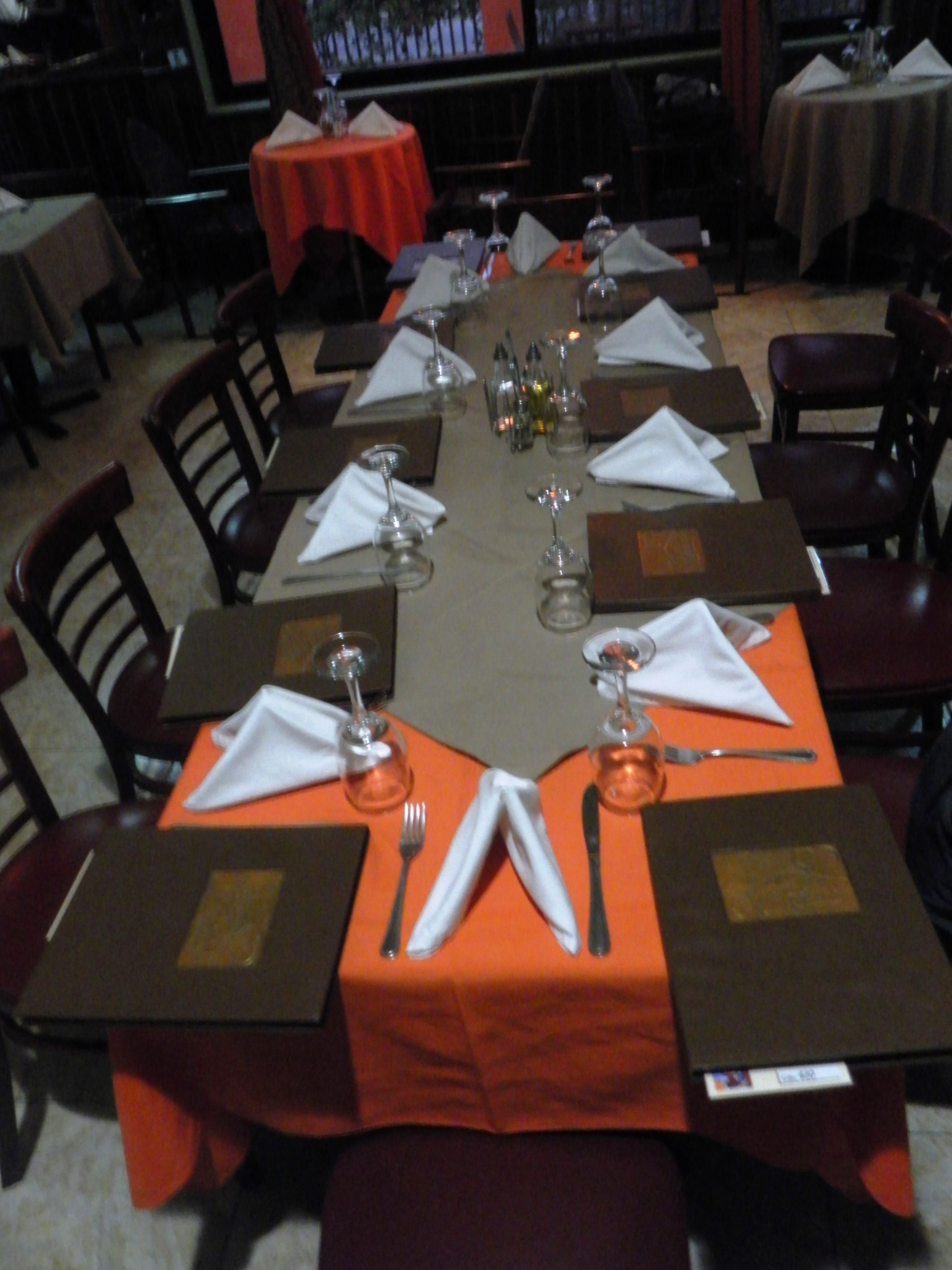 breakfast, lunch and dinner served