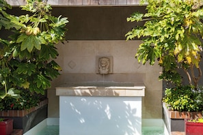 Fountain - Cannon Beach Hotel Collection (Cannon Beach)