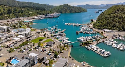 Harbour View Motel