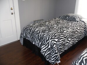 Standard Single Room, Shared Bathroom