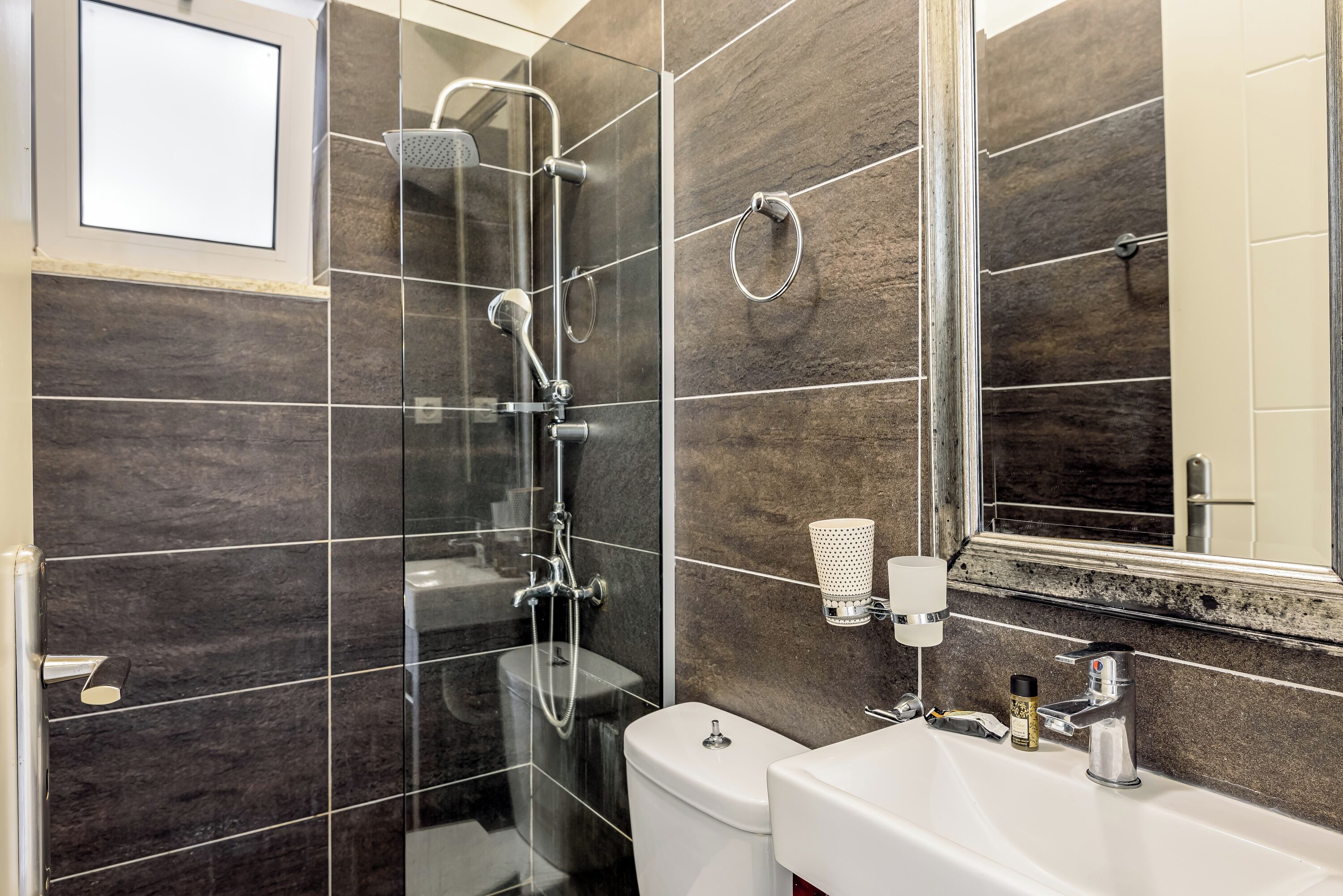 villa, 3 bedrooms | bathroom | shower, free toiletries, hair dryer, towels