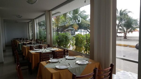 International cuisine - Hotel Costa Paraiso (Atacames)