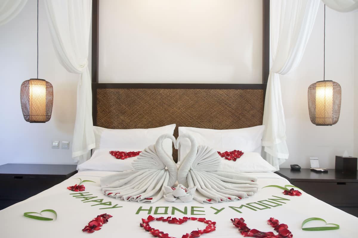 1 bedroom, premium bedding, free minibar, in-room safe