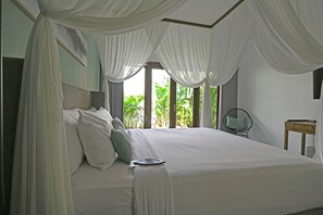 Premium bedding, free minibar, in-room safe, desk - The Amala Boutique Retreat (Seminyak)