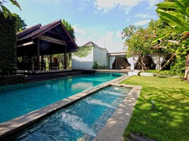Piscina externa