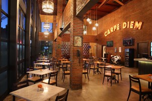 Breakfast, lunch and dinner served