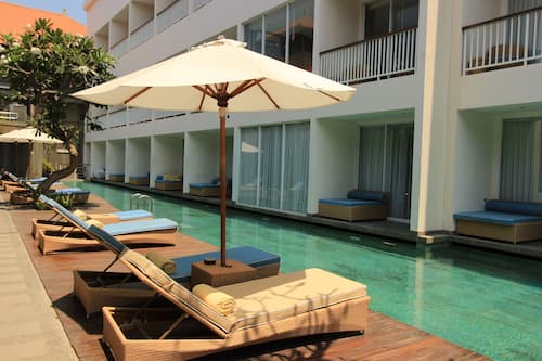 Chambre Deluxe, accĂšs piscine | Vue de la chambre