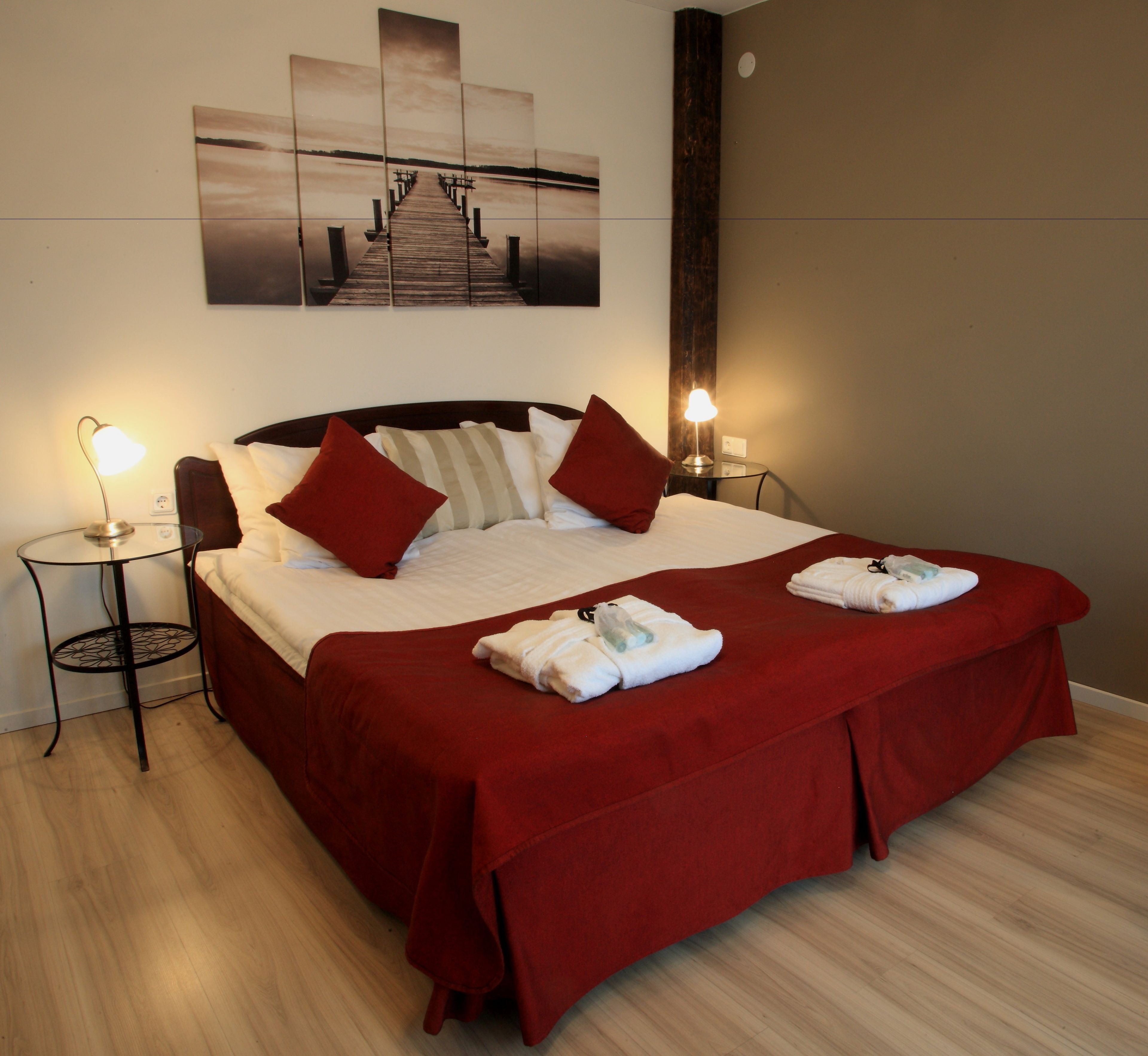 standard double or twin room, balcony | 1 bedroom, minibar, individually decorated, individually furnished