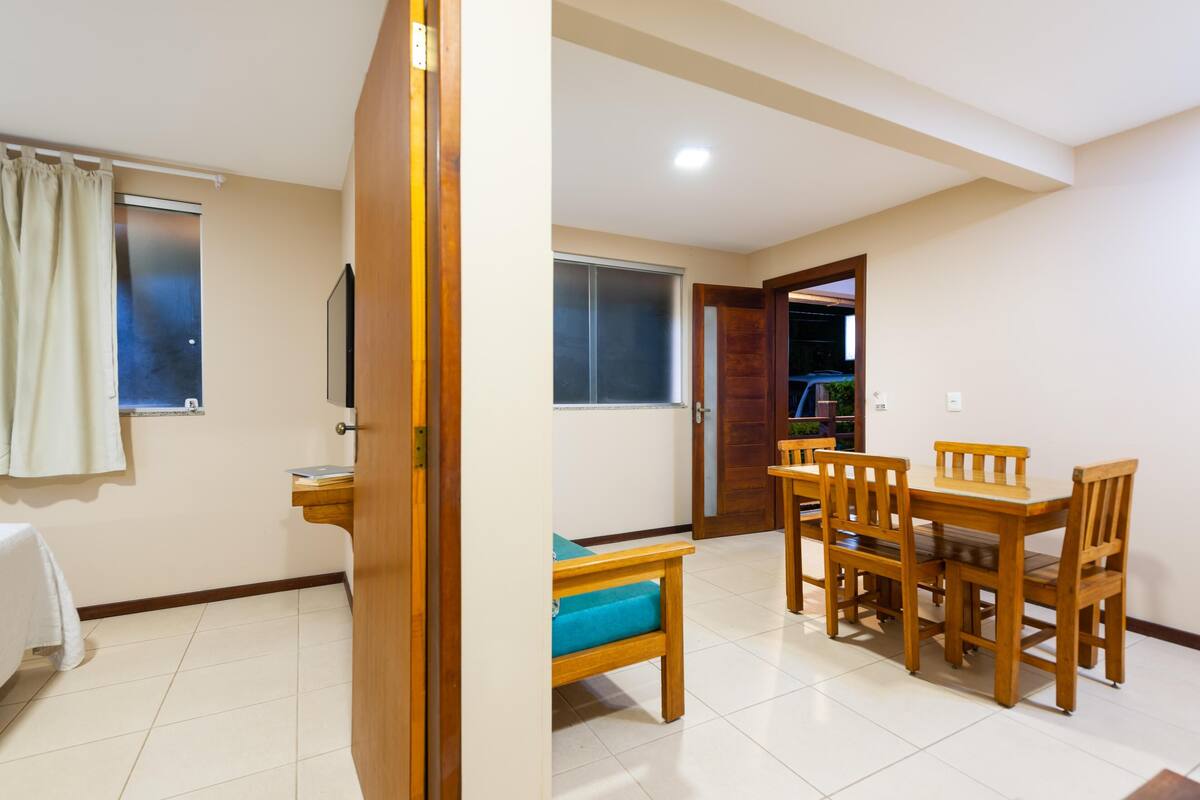 Minibar, coffres-forts dans les chambres, Wi-Fi gratuit, draps fournis