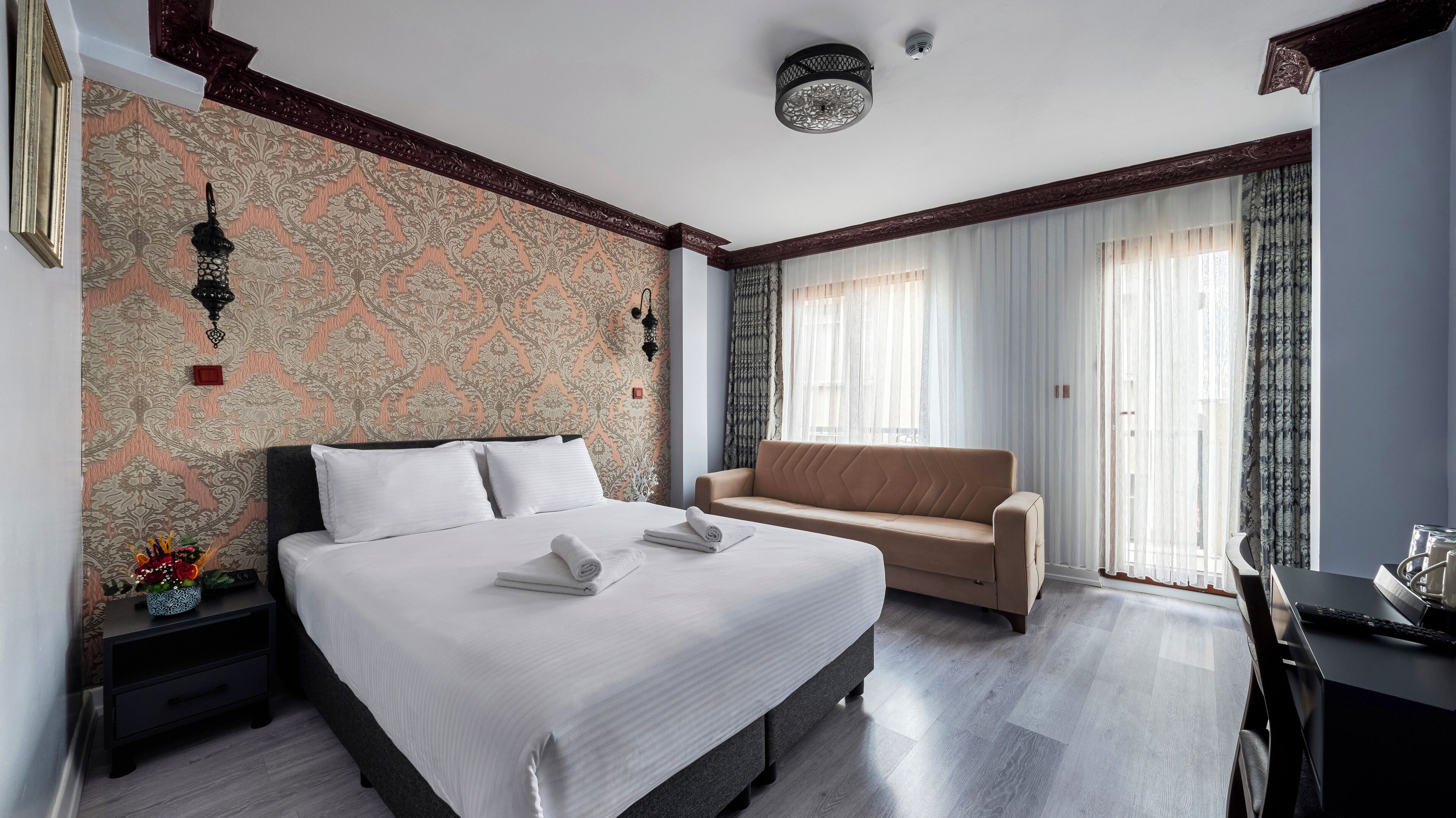 豪華三人房 | 客房設施服務