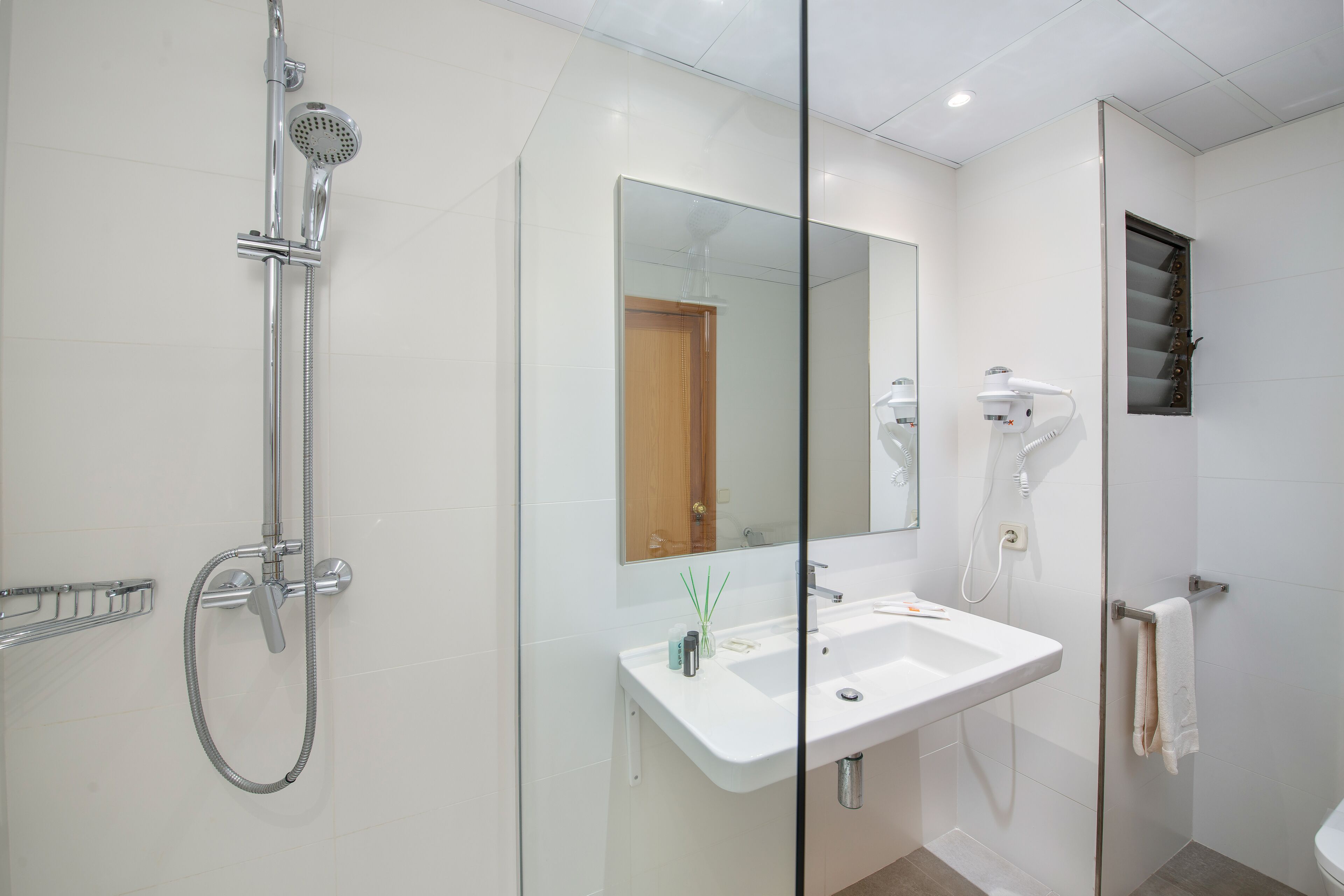 Dusche, Regendusche, Handtücher