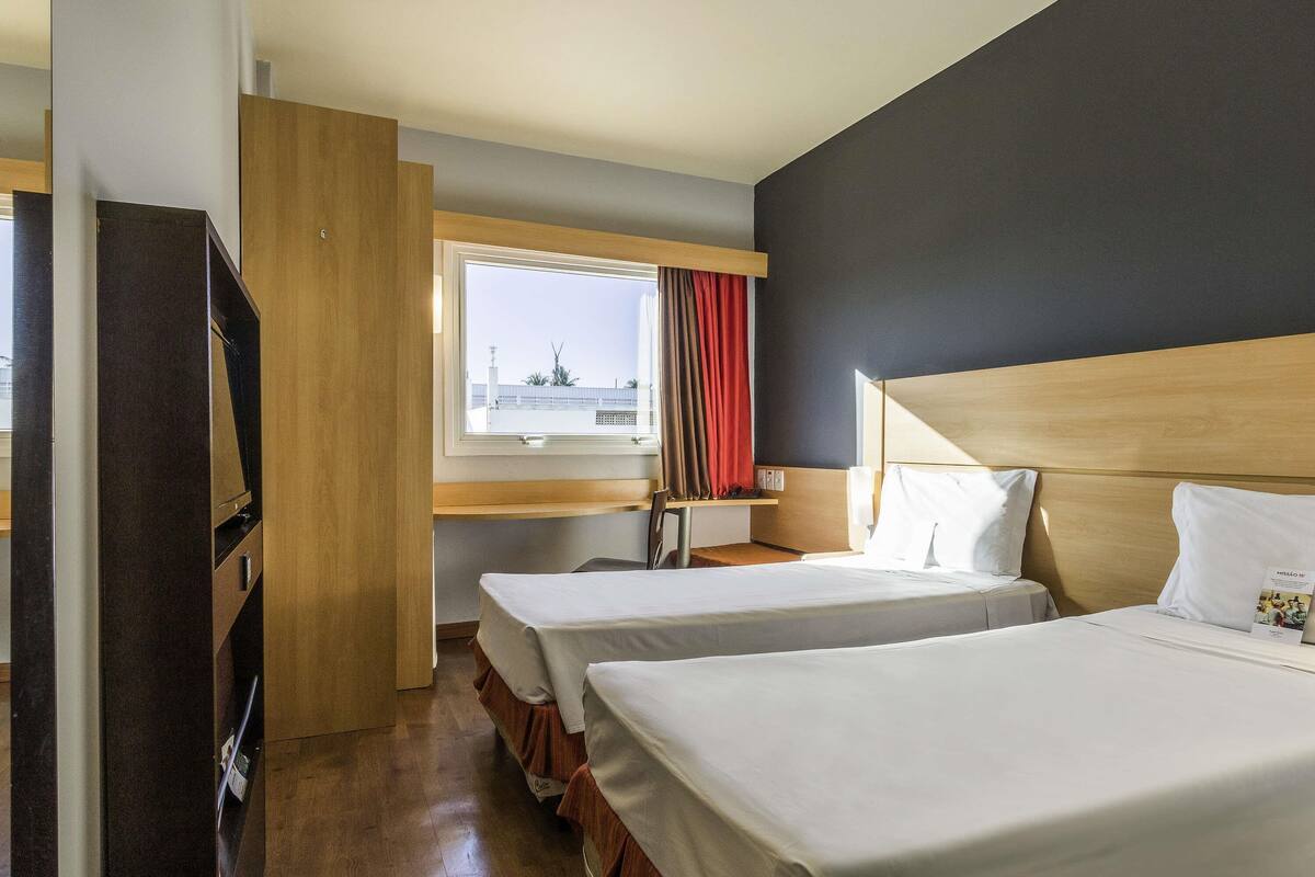 standard twin room, 2 single beds | minibar, desk, soundproofing, free cots/infant beds