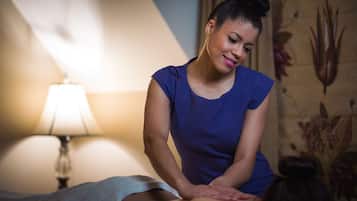 Diepe bindweefselmassages, reflexologie, massagebehandelingen