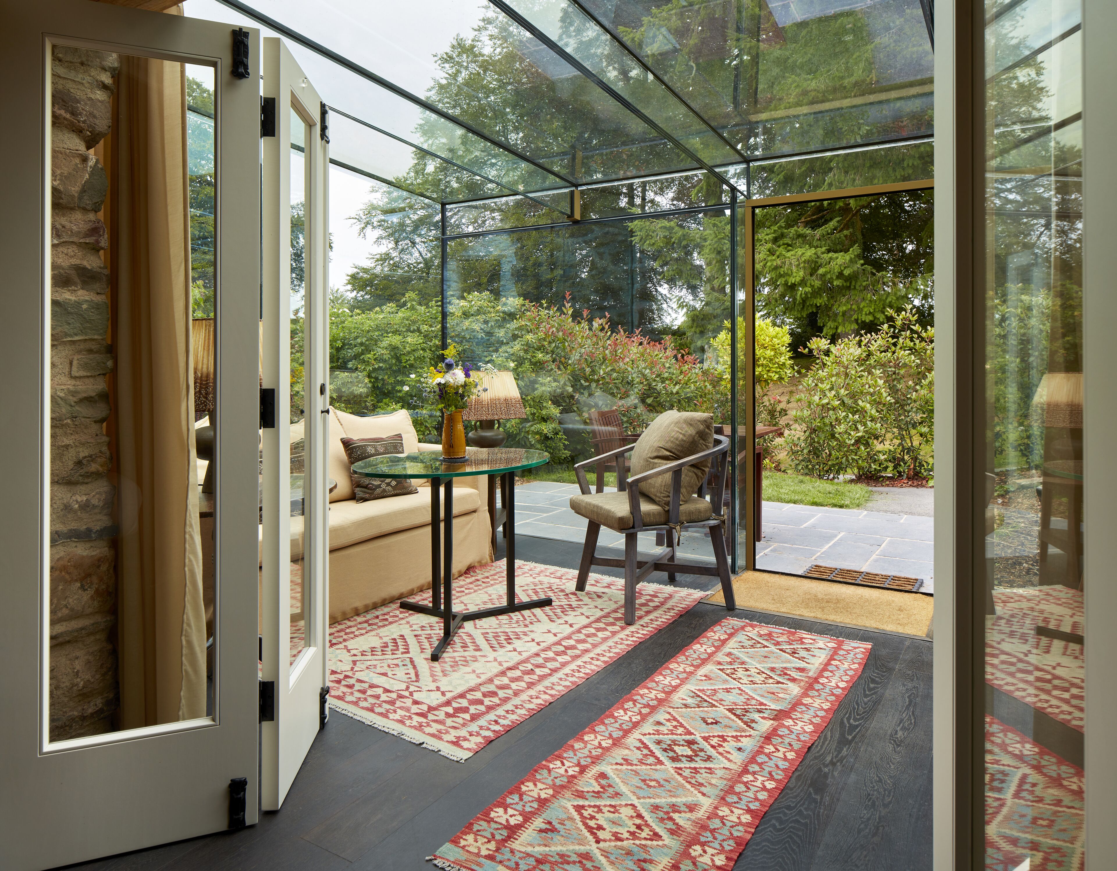 1 makuuhuone, tallelokero huoneessa, yksilöllisesti sisustettu