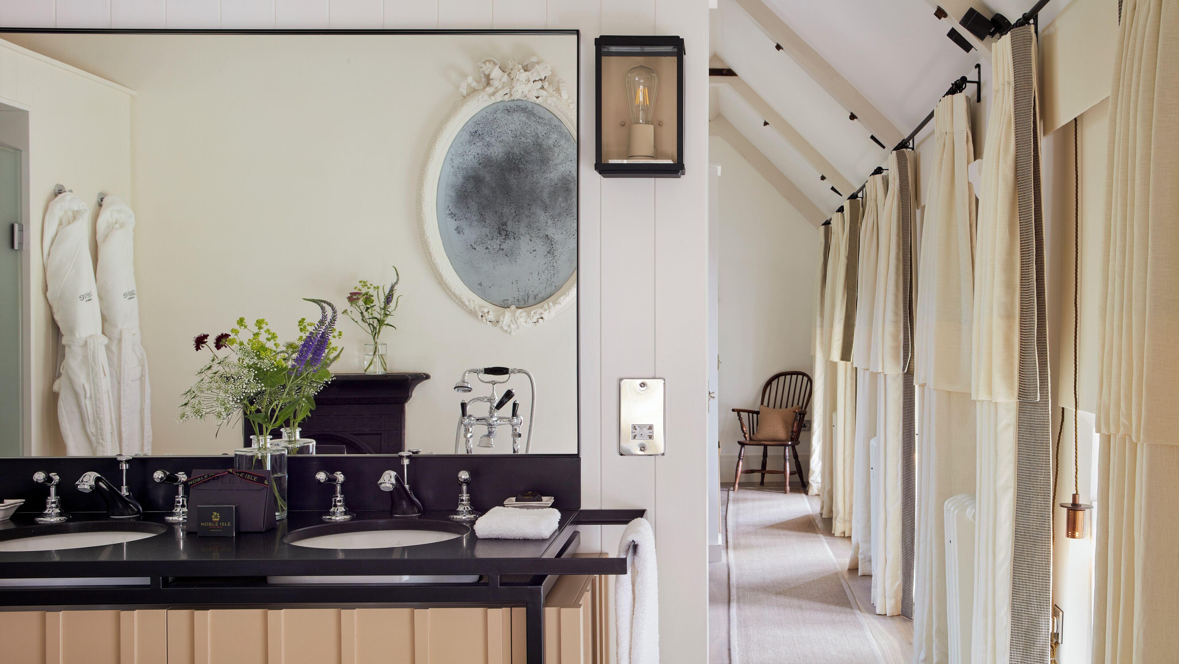 signature suite (house) | bathroom | free toiletries, hair dryer, bathrobes, slippers