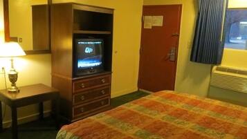 Desk, iron/ironing board, WiFi