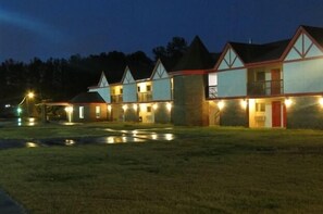 Exterior - Affordable Hotel (Decatur)