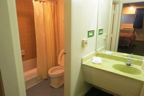 Towels - Affordable Hotel (Decatur)