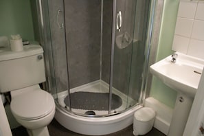 Chambre Double, salle de bains attenante | Salle de bain