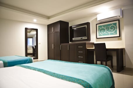 Premium bedding, desk, blackout drapes, iron/ironing board