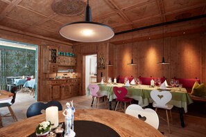 Petit déjeuner buffet compris tous les jours