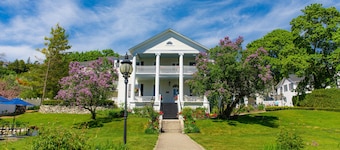 Harbour View Inn