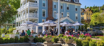 Harbour View Inn