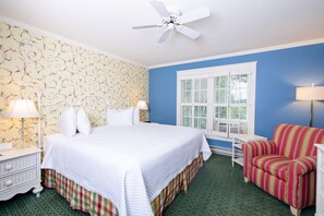 Standard Room, 1 King Bed | Iron/ironing board, free WiFi, bed sheets