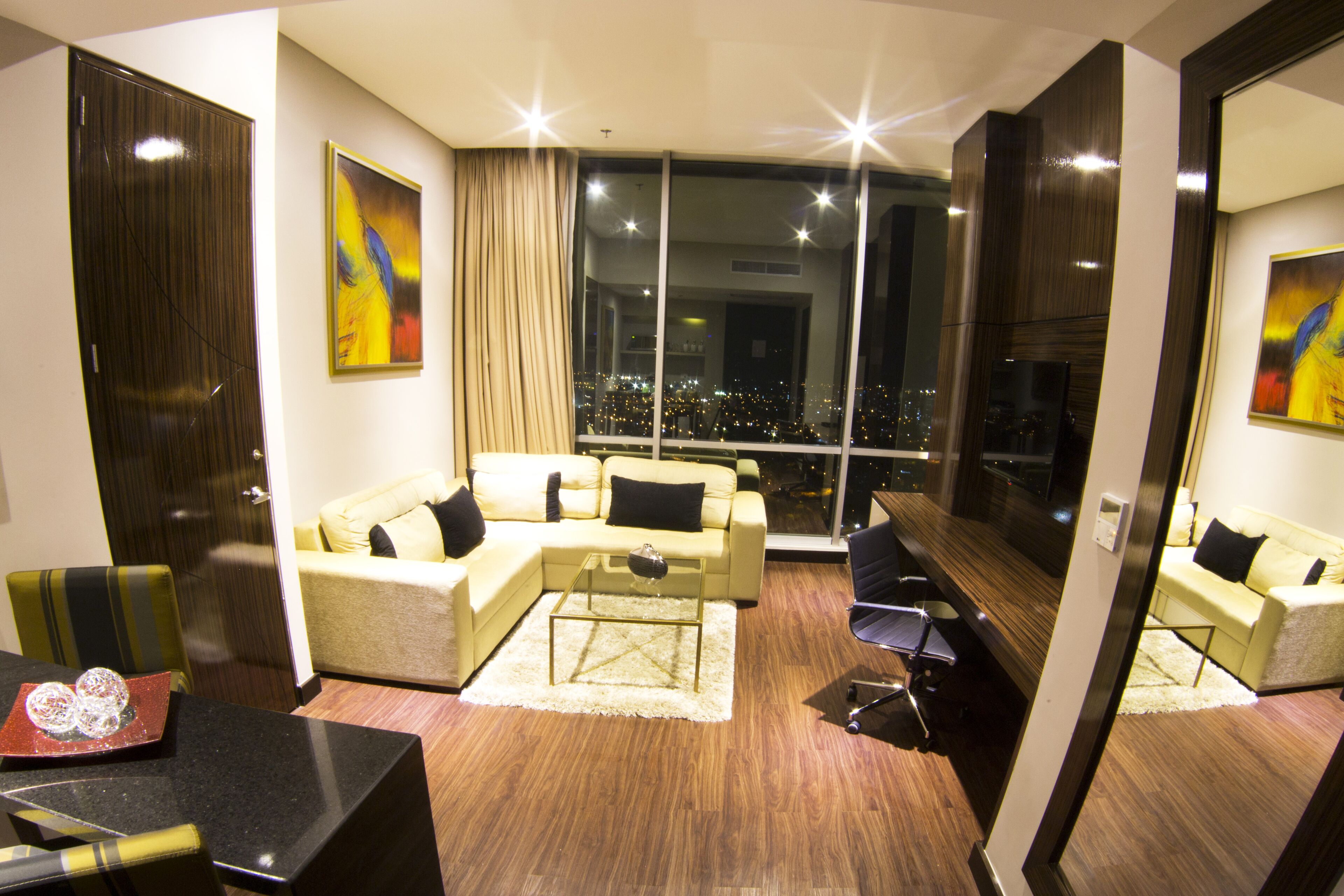 suite, 1 bedroom (walk-in shower) | 1 bedroom, premium bedding, down duvets, minibar