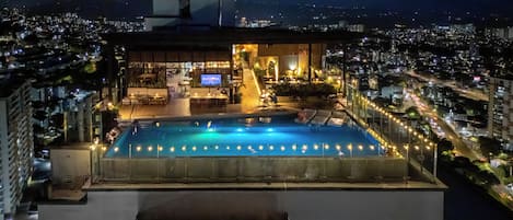 Piscine extérieure