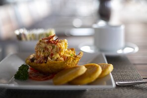 Ferdiglaget frokost hver dag (COP 34000 per person)