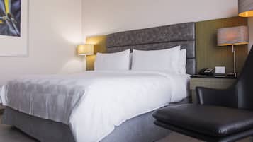 Standard Room, 1 King Bed | Premium bedding, down comforters, minibar, in-room safe